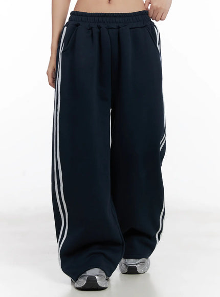 cozy-wide-leg-track-pants-cn528 / Dark blue