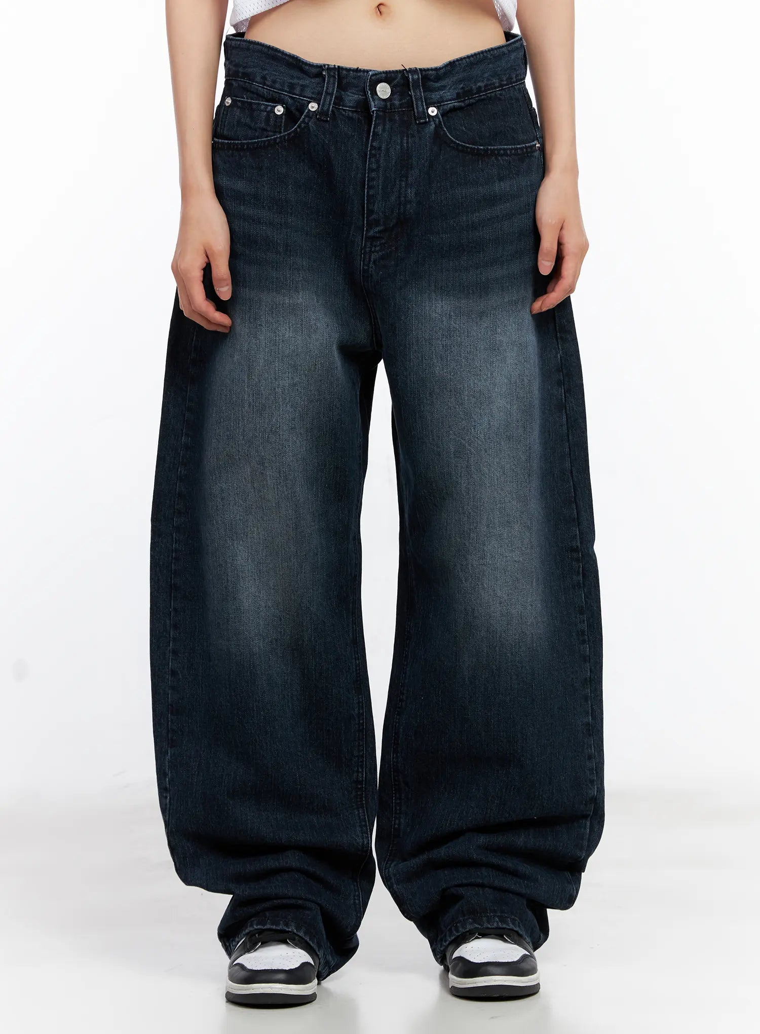 chungha-washed-wide-leg-denim-jeans-cl530 / Dark blue