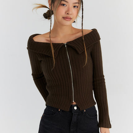 ripped-off-shoulder-zip-up-sweater-cn310 / Dark brown