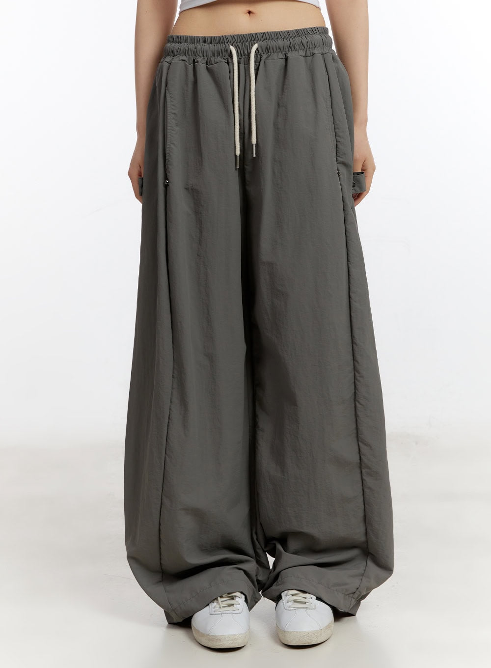 【BAON】[unisex] Paldos Snap Parachute Nylon Wide Pants BANANA CLUB Quick-Dry Drawstring Crinkled Parachute Pants