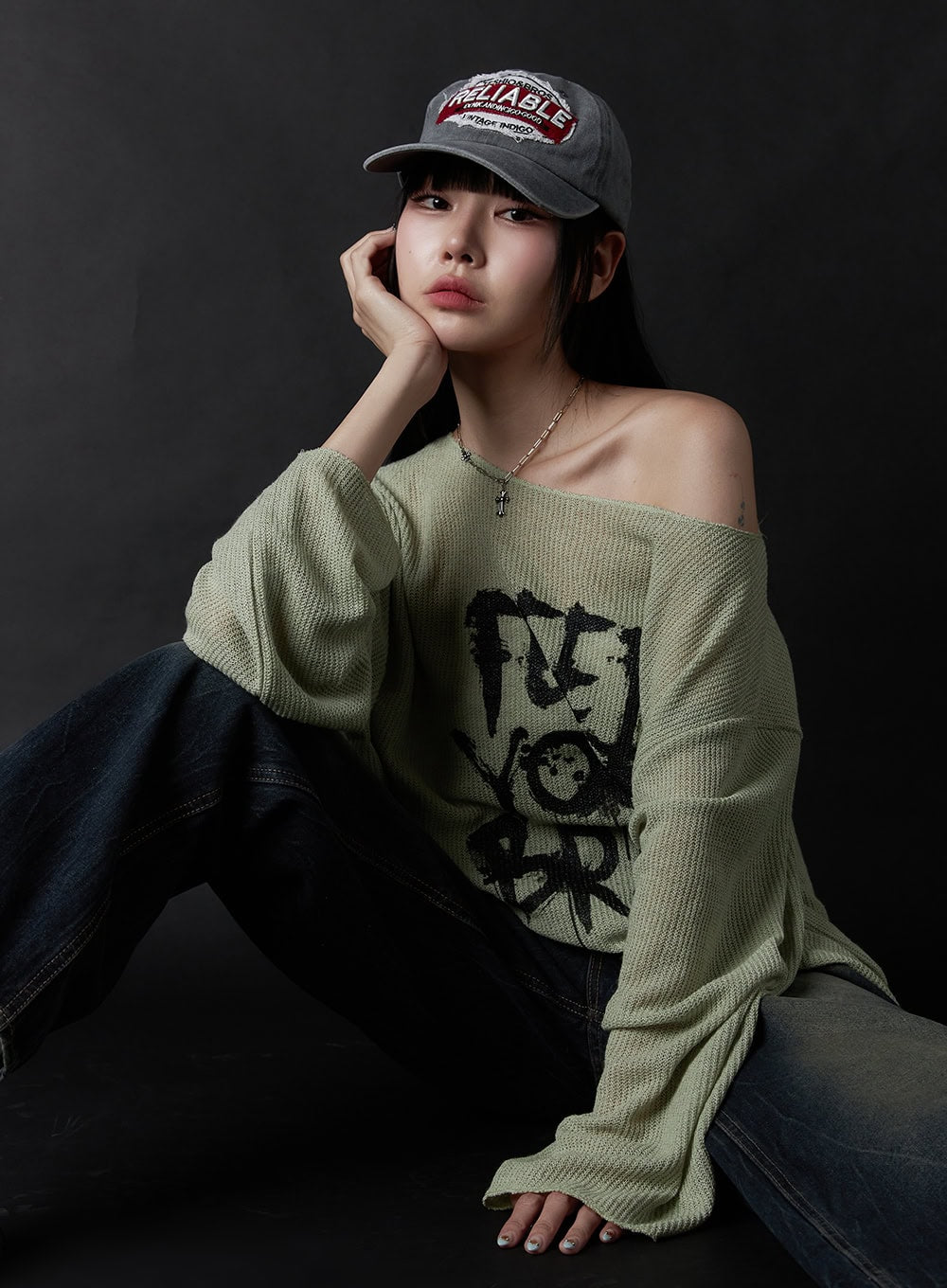 lettered-boat-neck-off-shoulder-knit-os410 / Dark green