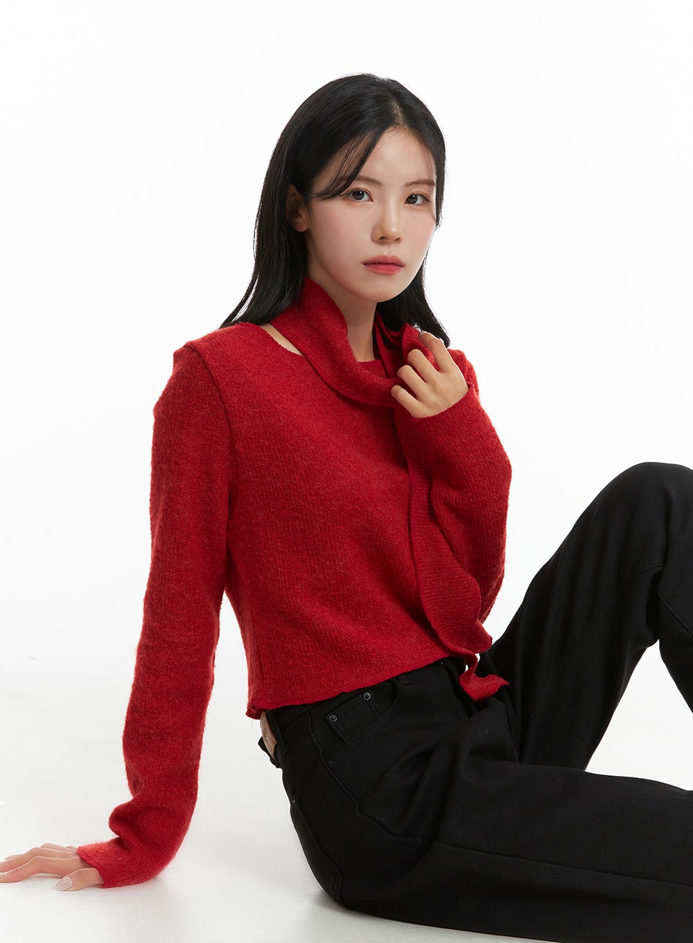 round-neck-crop-sweater-with-scarf-od307 / Dark red