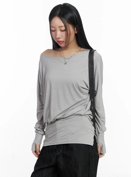 asymmetric-button-detail-off-shoulder-long-sleeve-top-cj530 / Gray