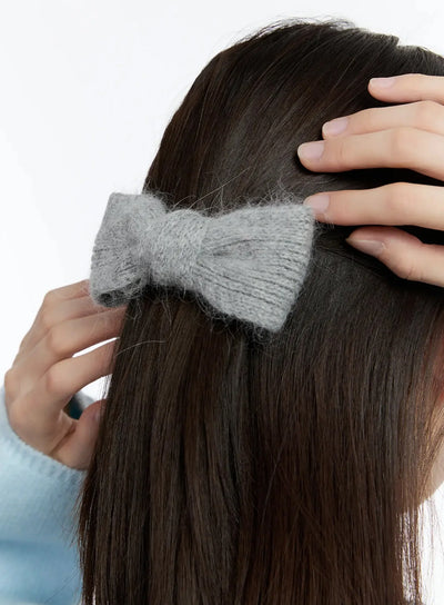 soft-angora-bow-hair-clip-id526 / Gray