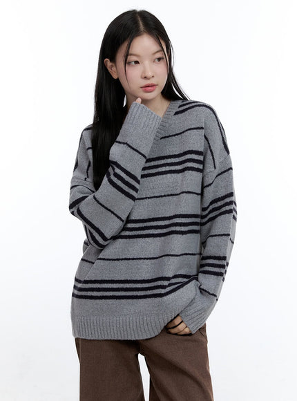 stripe-v-neck-oversized-knit-oo429 / Gray