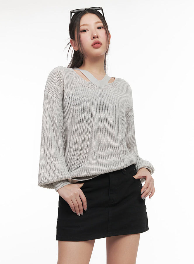 V-Neck Cut-Out Knit Sweater IM524