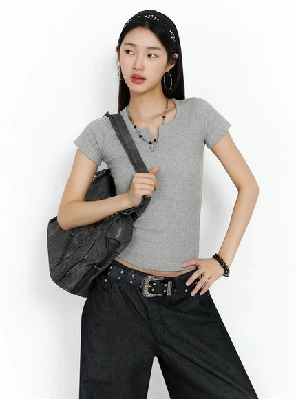 v-neck-ribbed-short-sleeve-tee-im530 / Gray