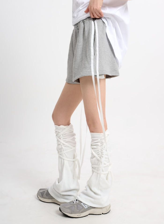 mid-waist-contrasting-ribbon-straight-leg-shorts-cm415 / Gray