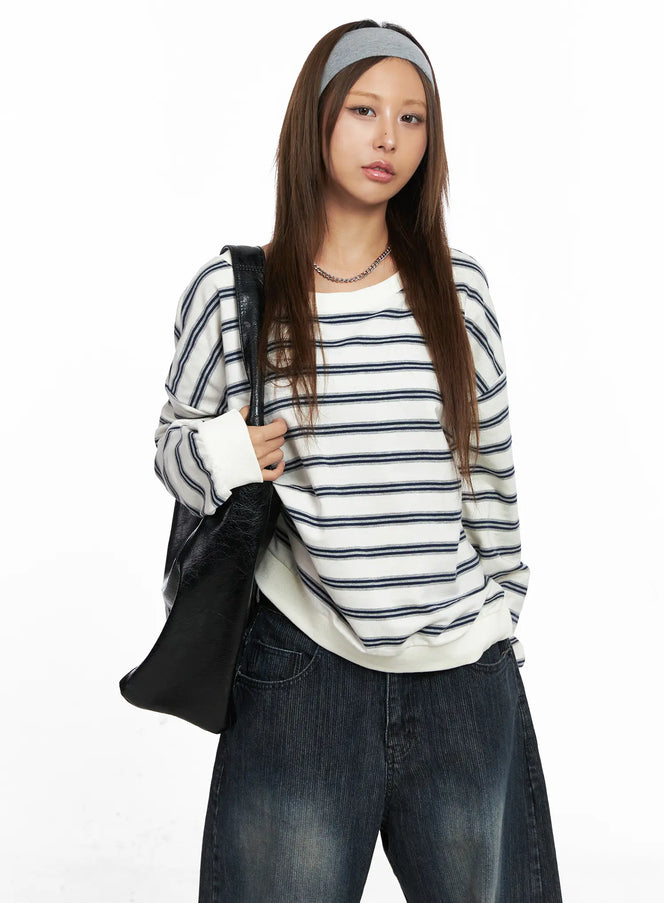 oversized-striped-off-shoulder-sweatshirt-co510 / Light beige
