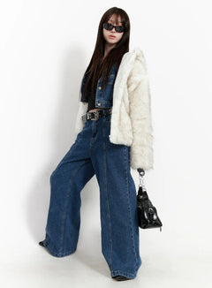 oversized-quilted-faux-fur-hooded-jacket-co521 / Light beige