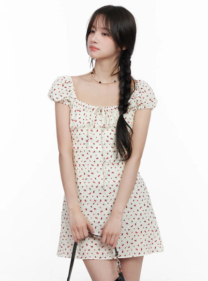 floral-pattern-puff-sleeve-mini-dress-cm527 / Light beige