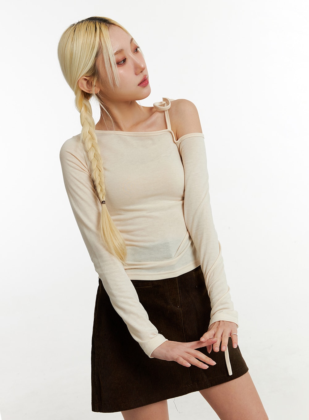 unbalanced-one-shoulder-string-top-id315 / Light beige