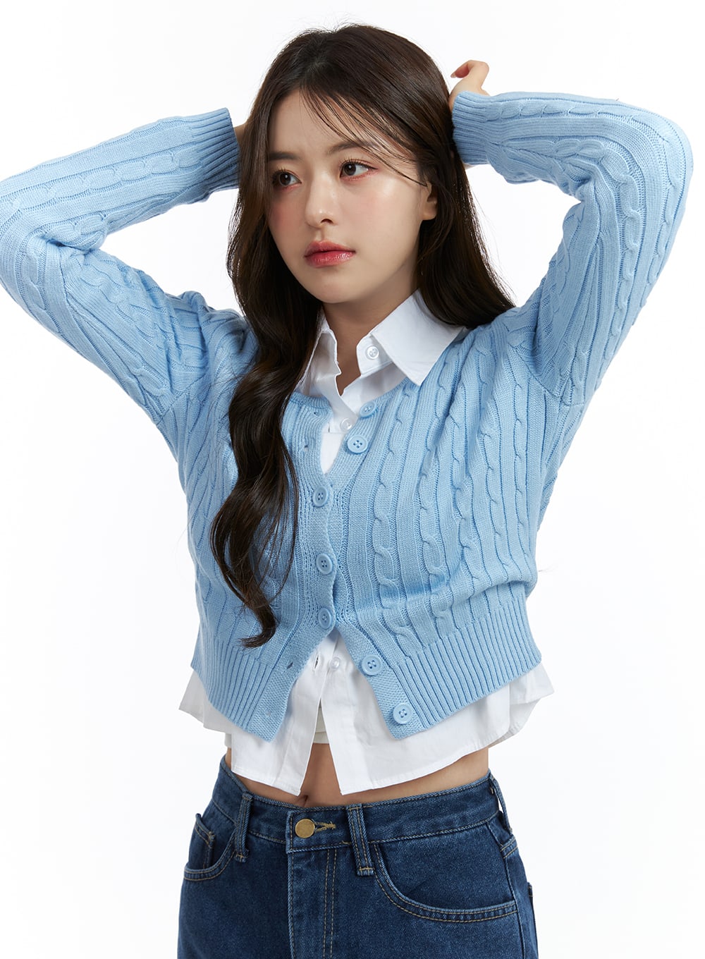 cable-knit-buttoned-crop-cardigan-oj416 / Light blue