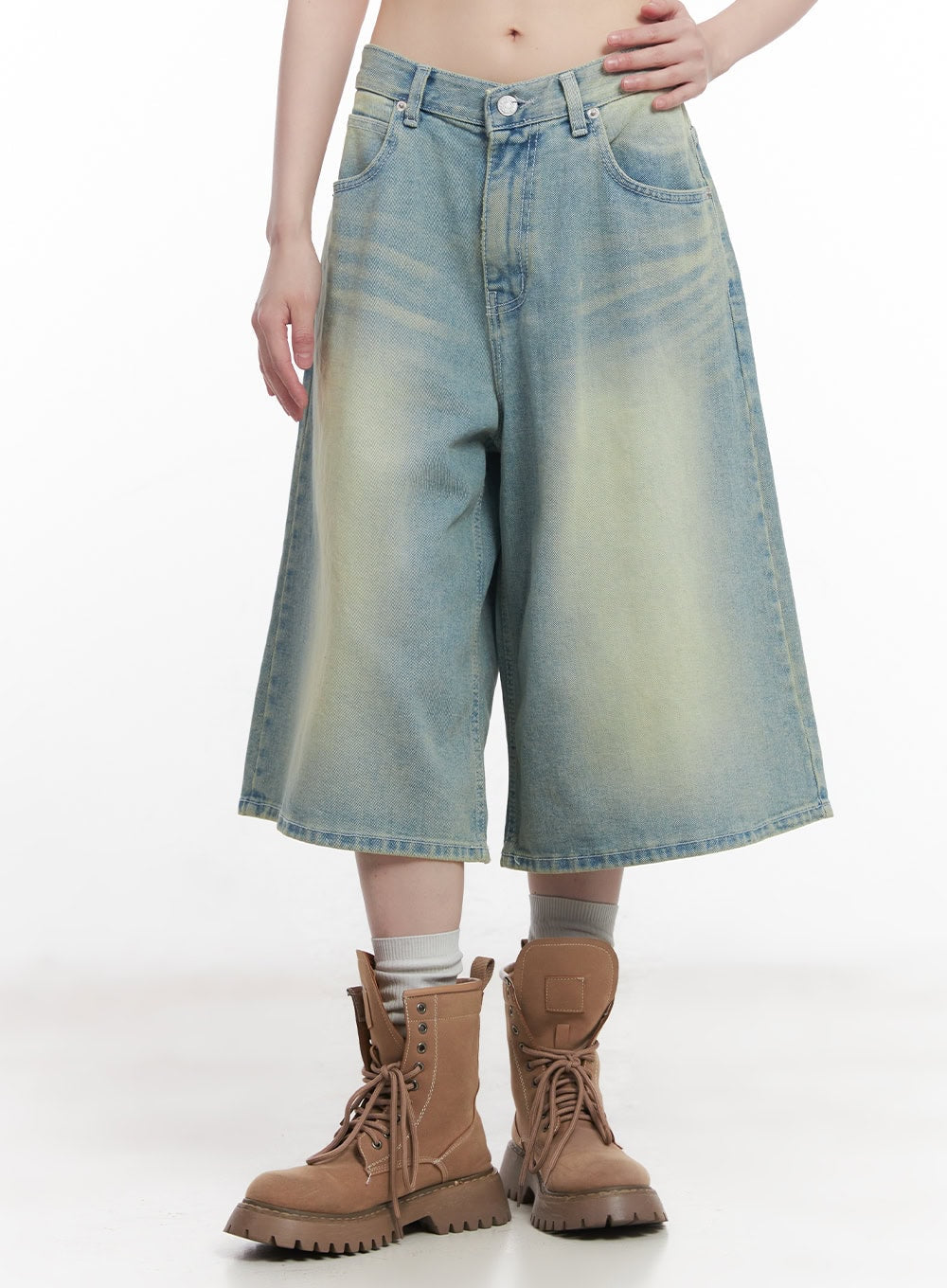 light-wash-baggy-jorts-cu505 / Light blue