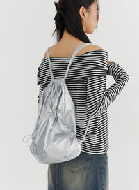 metallic-drawstring-backpack-co324 / Light gray