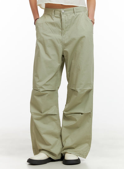 low-rise-pintuck-trousers-cy431 / Light green
