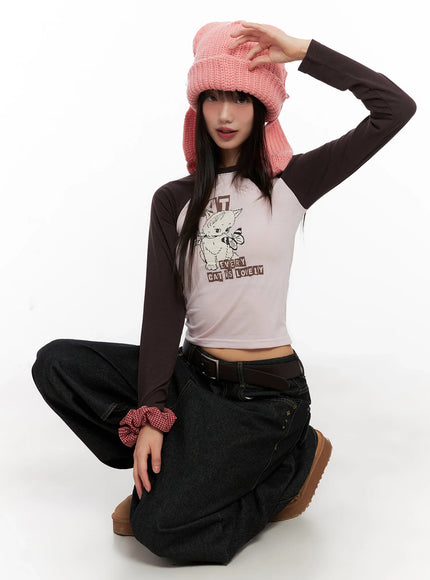 cat-graphic-raglan-top-in503 / Pink
