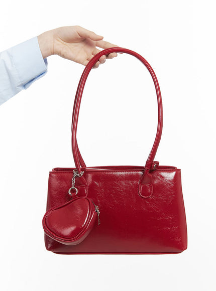 shoulder-bag-with-detachable-pocket-charm-ij527 / Red