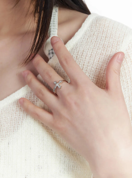 cubic-cross-ring-cm524 / Silver