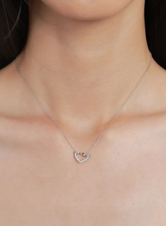 ariana-heart-necklace-iu512 / Silver