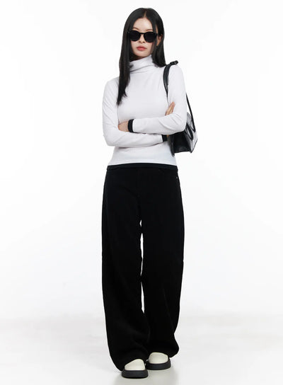 contrast-cuff-turtleneck-long-sleeve-top-cj520 / White