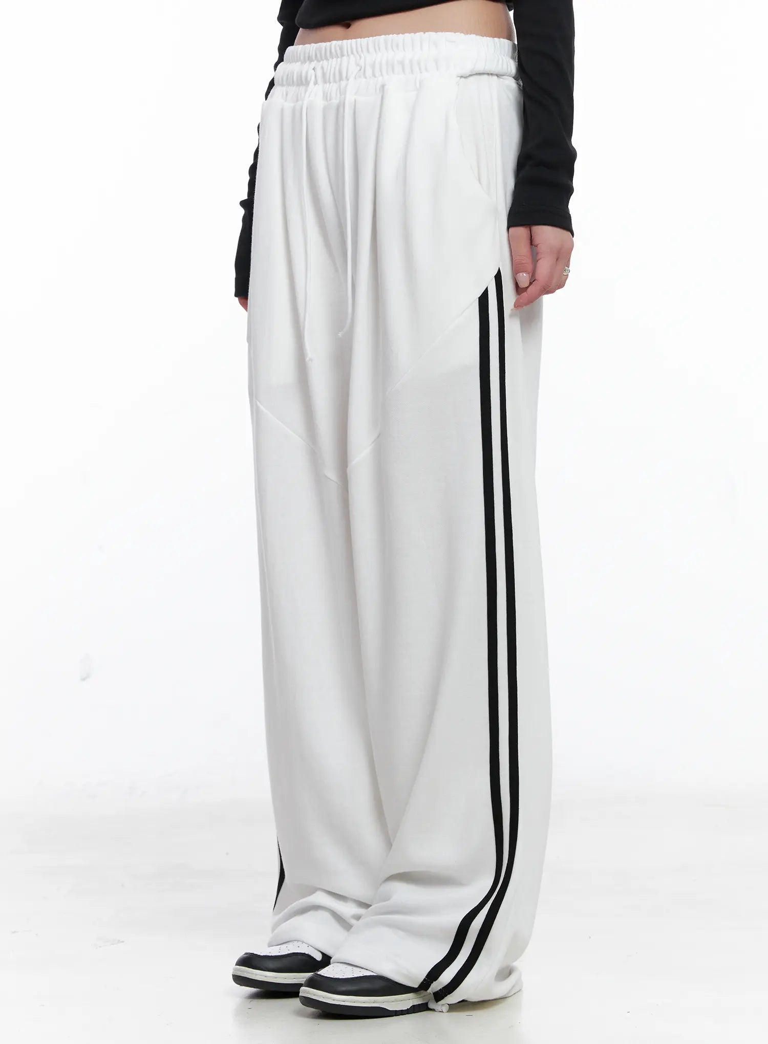 contrast-stripe-wide-pants-cs526 / White