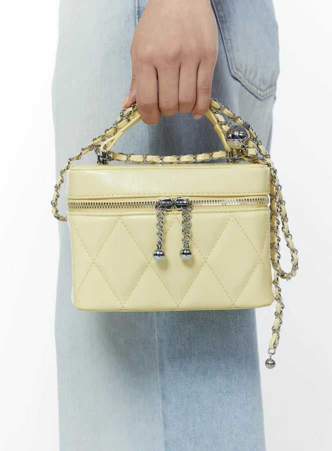 quilted-chain-strap-crossbody-bag-iy511 / Yellow