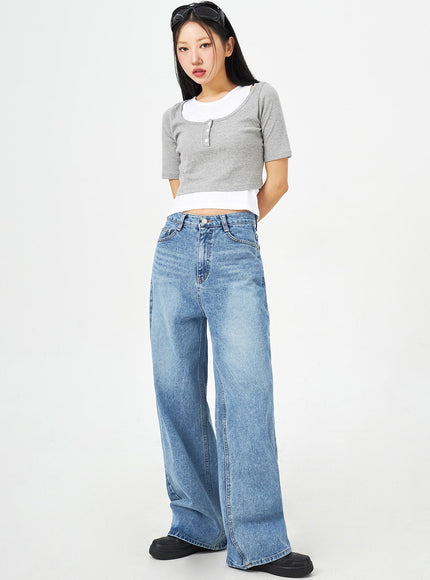 Mid-Wash Bootcut Jeans CM323