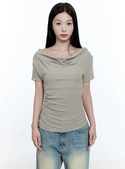 versatile-off-shoulder-shirred-top-cg507 / Beige