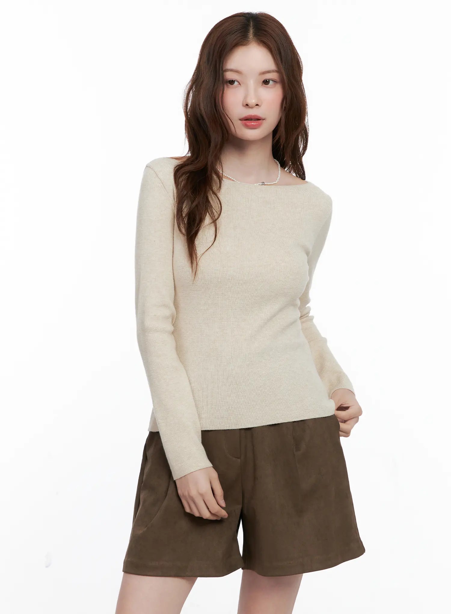loose-fit-boat-neck-knit-cg520 / Beige