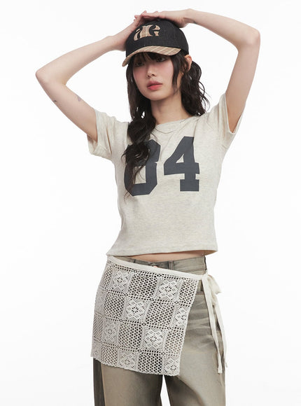 "84" Graphic Crop Tee  CM520