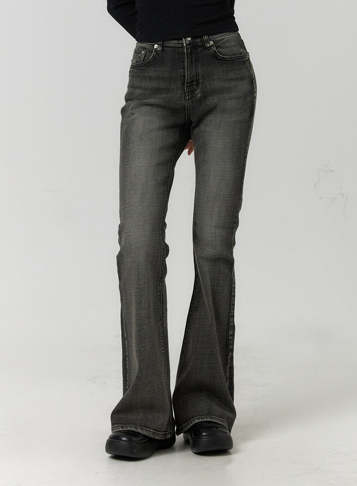 slim-washed-denim-bootcut-jeans-cf407 / Black