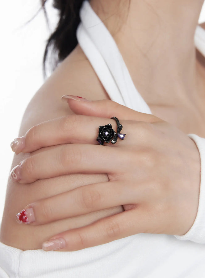 black-rose-ring-cj523 / Black