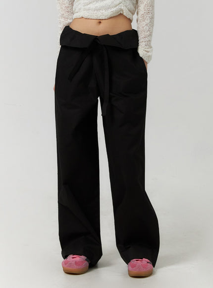 solid-detail-waist-straight-pants-cf406 / Black