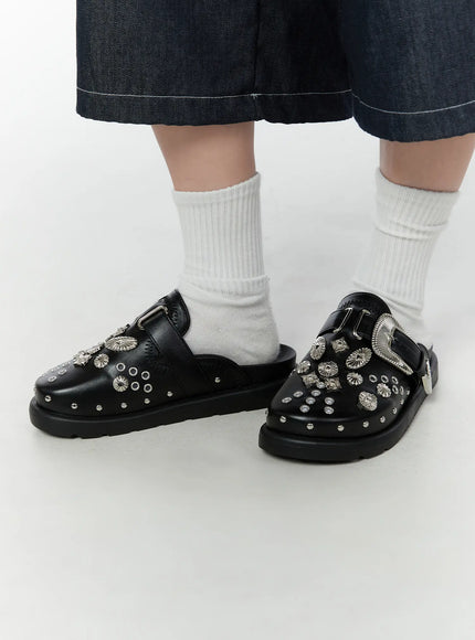 studded-clogs-cy515 / Black