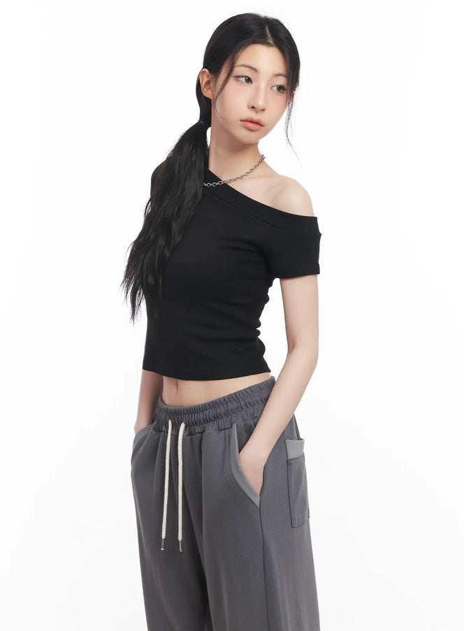 one-shoulder-slim-fit-crop-top-cu510 / Black