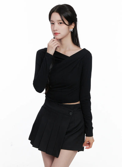 asymmetrical-neck-long-sleeve-top-cs523 / Black