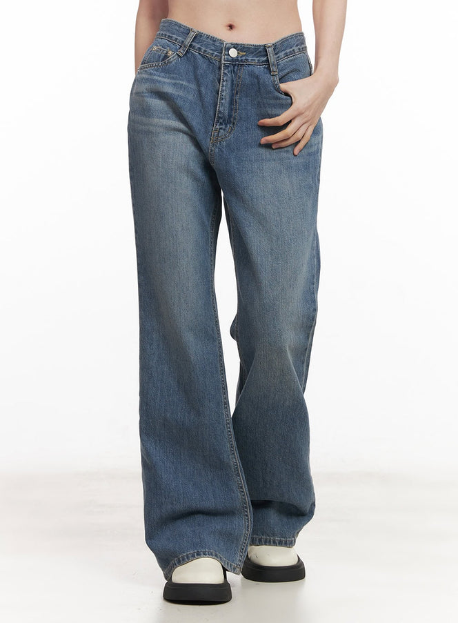 rhia-relaxed-fit-semi-flared-jeans-cm512 / Blue