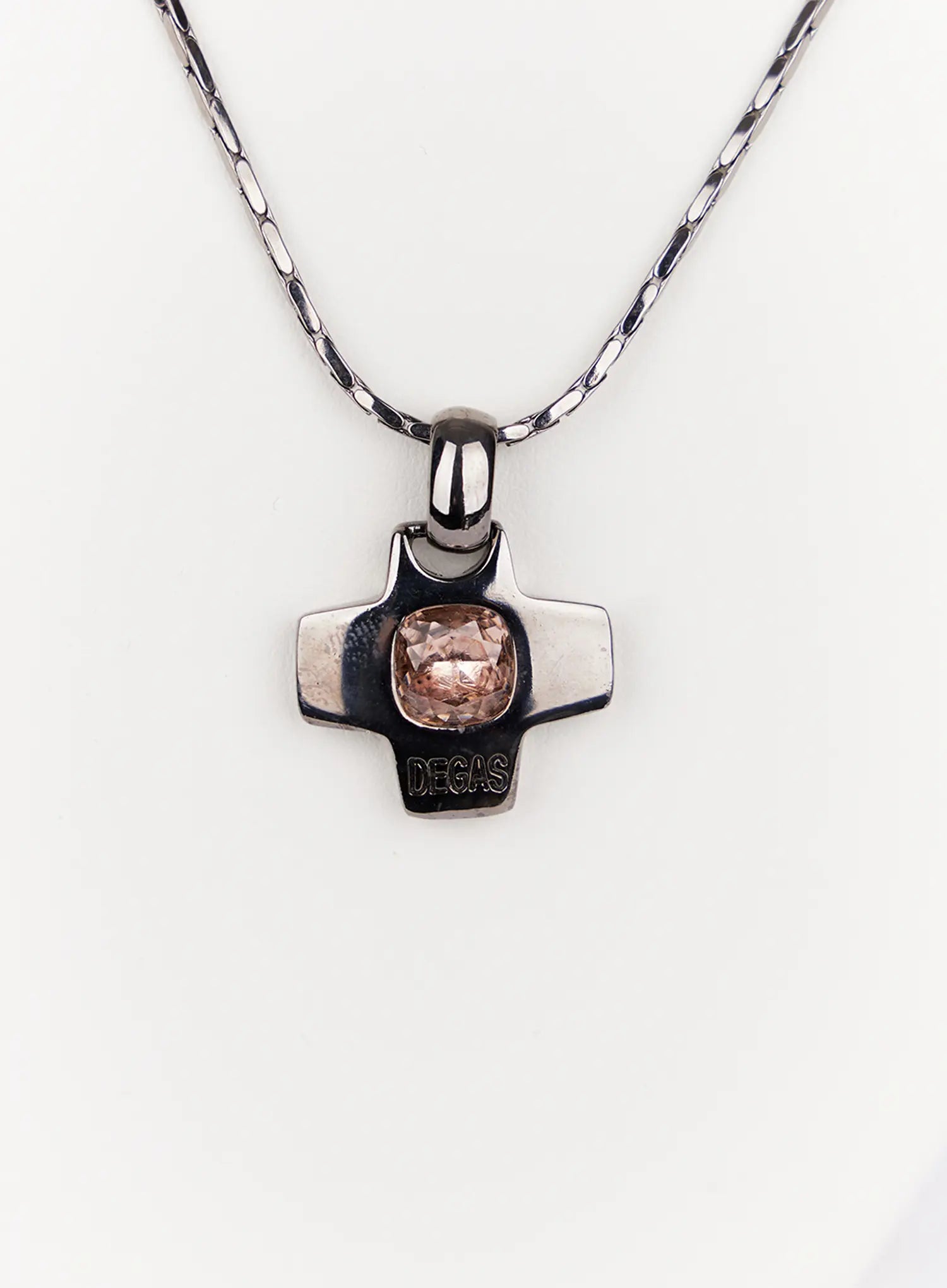 cubic-cross-charm-necklace-in514 / Black