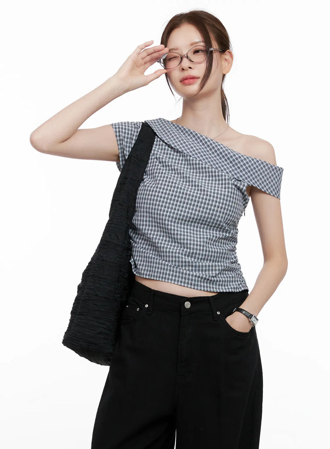 gingham-off-shoulder-crop-top-cl524 / Dark blue