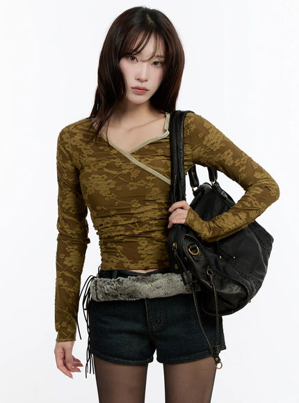 velvet-lace-v-neck-long-sleeve-top-cn524 / Dark green