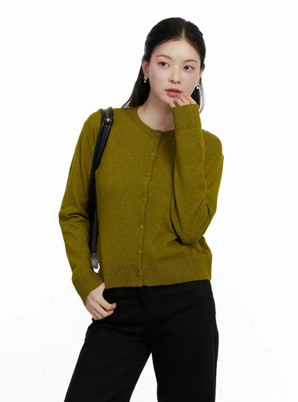 essential-button-up-knit-cardigan-f502 / Dark green