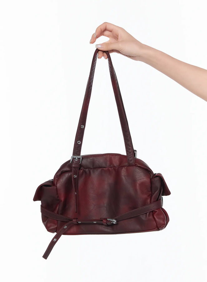 vintage-belted-shoulder-bag-ca514 / Dark red
