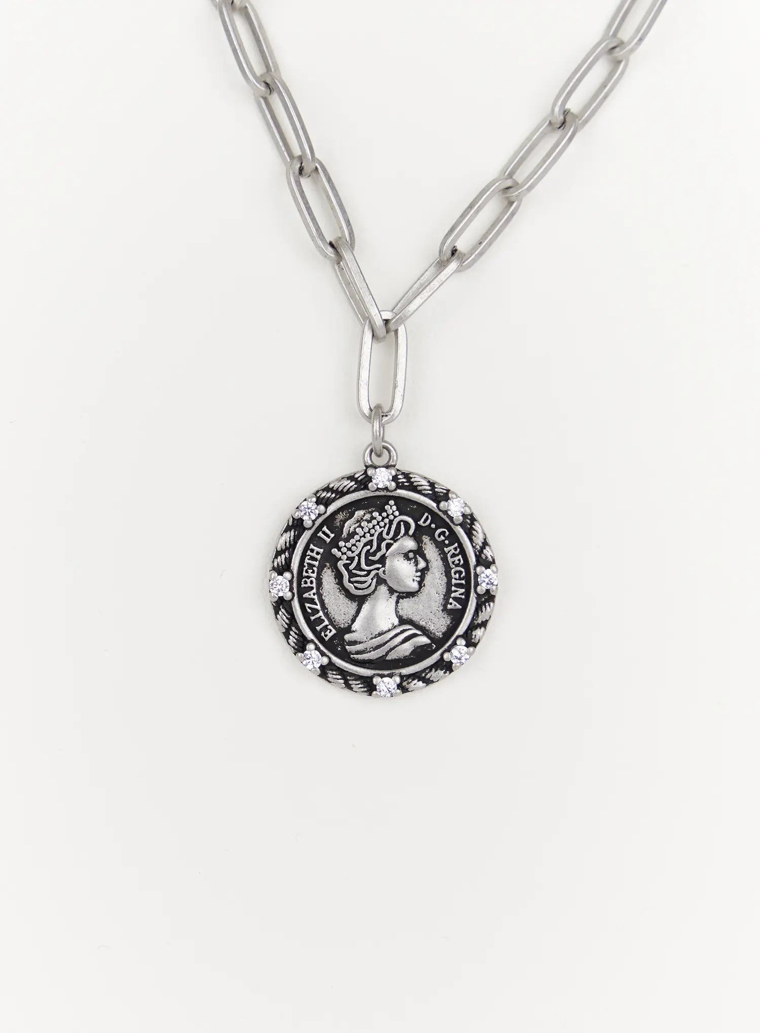 vintage-coin-pendant-necklace-in514 / Silver