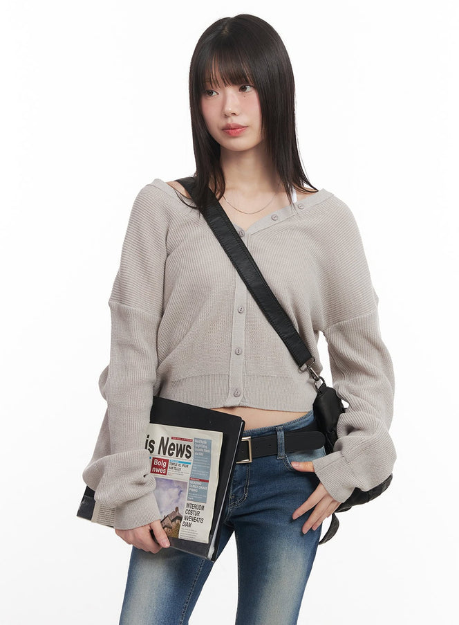 V-Neck Buttoned Cropped Cardigan CM519