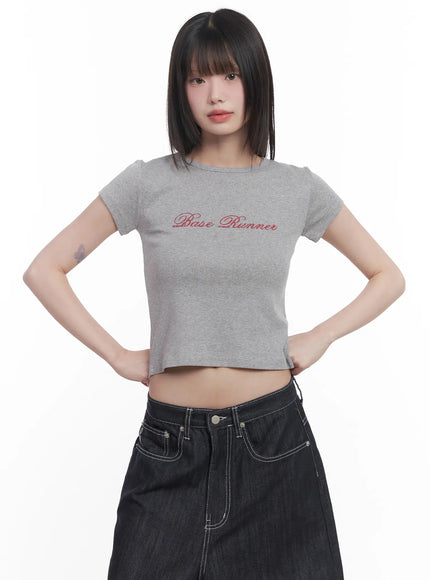 cursive-graphic-crop-tee-cu519 / Gray