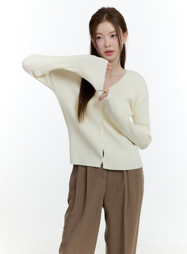 basic-ribbed-v-neck-cardigan-cf503 / Light beige