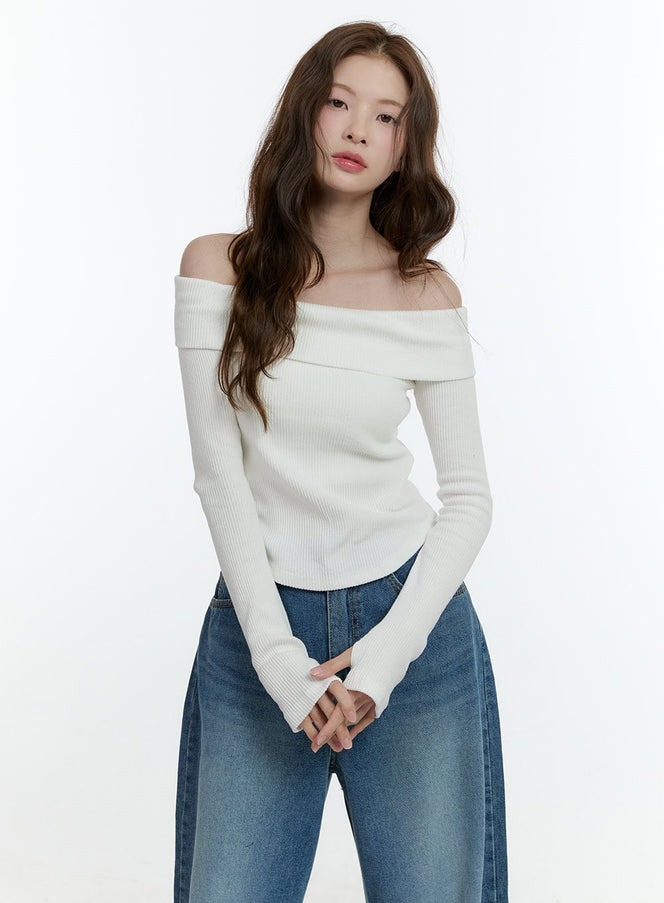 classic-off-shoulder-long-sleeve-top-cf504 / Light beige