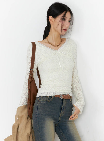 ribbon-v-neck-long-sleeve-top-cc1109 / Light beige