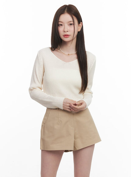 Loose-Fit V-Neck Crop Sweater CM512